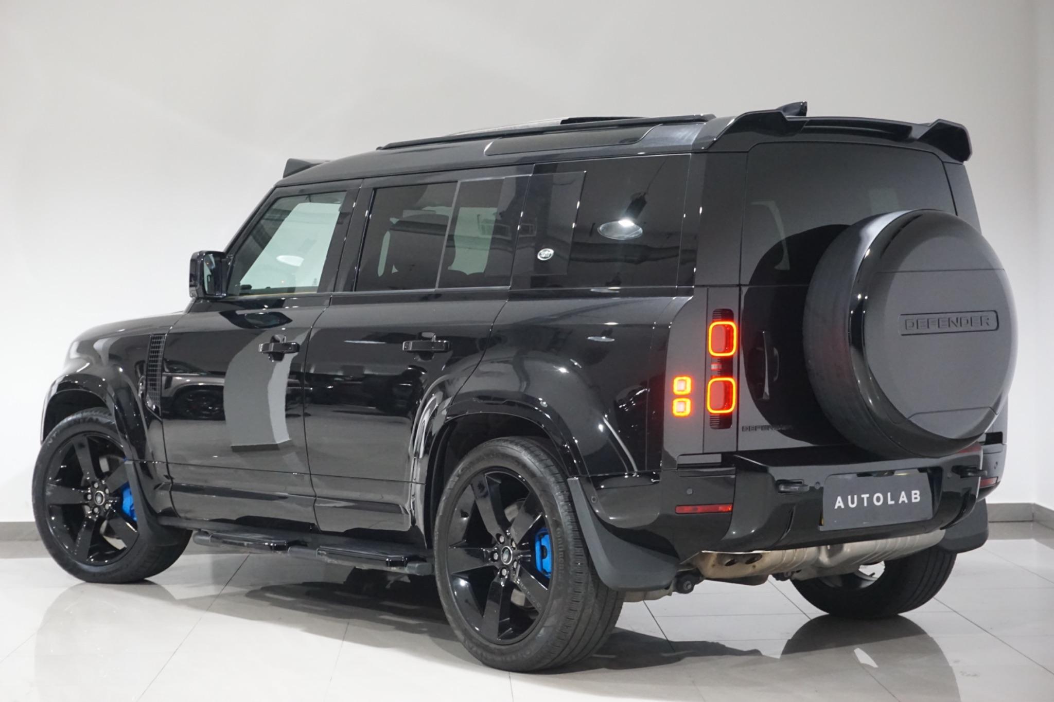 Land Rover Defender 110 3.0 D250 MHEV X-Dynamic HSE Auto 4WD Euro 6 (s/s) 5dr